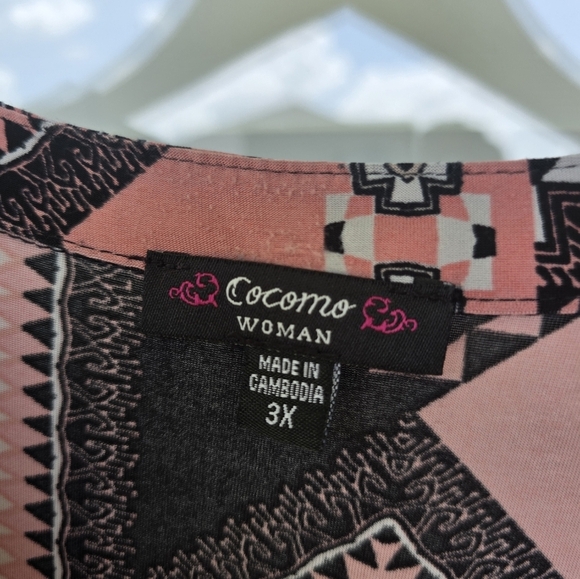 Cocomo Women's Patterned Tunic Top 3X Pink Black Pleated Front Roll Tab Sleeves - Picture 6 of 13